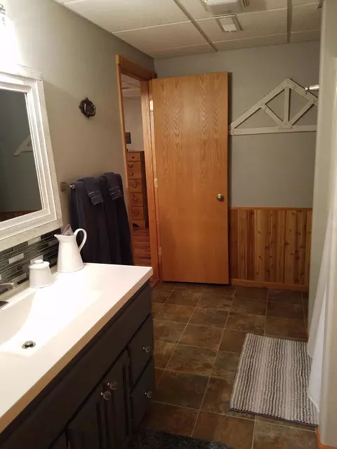 2390 Crocus Dr N, Mandan, ND 58554 photo 21