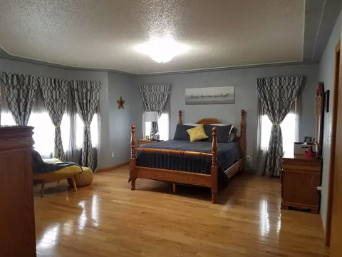 2390 Crocus Dr N, Mandan, ND 58554 photo 9