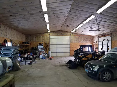 2390 Crocus Dr N, Mandan, ND 58554 photo 28