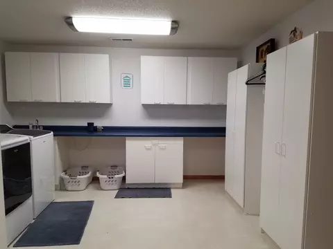 2390 Crocus Dr N, Mandan, ND 58554 photo 22