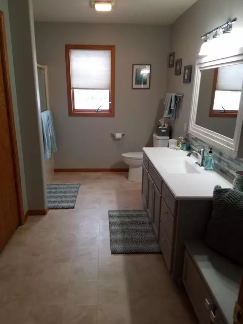 2390 Crocus Dr N, Mandan, ND 58554 photo 14