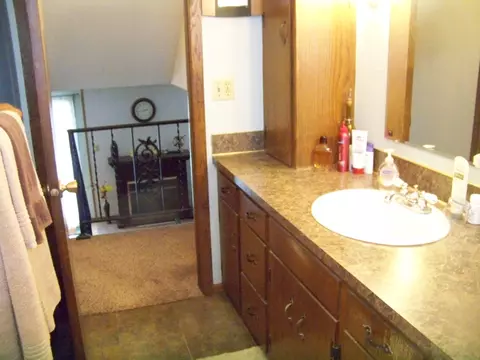 702 Interstate Ave E, Bismarck, ND 58501 photo 4