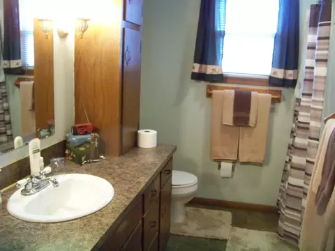 702 Interstate Ave E, Bismarck, ND 58501 photo 3