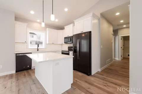 3801 Amari Loop NW, Mandan, ND 58554 photo 8