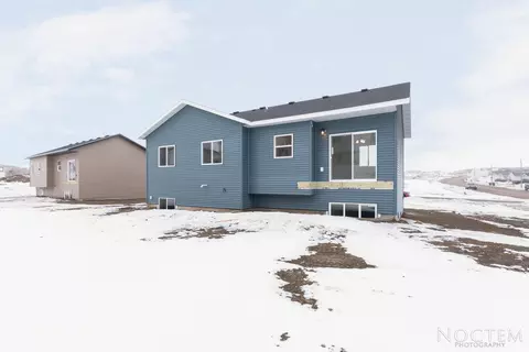3801 Amari Loop NW, Mandan, ND 58554 photo 25