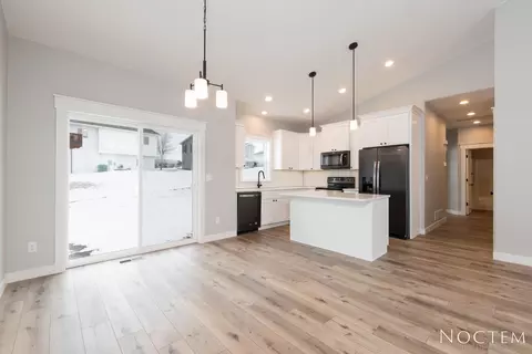 3801 Amari Loop NW, Mandan, ND 58554 photo 6