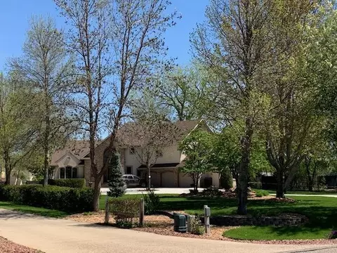37 Captain Marsh Dr, Mandan, ND 58554 photo 1