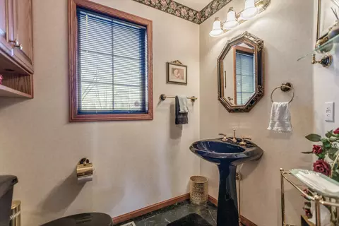 37 Captain Marsh Dr, Mandan, ND 58554 photo 23