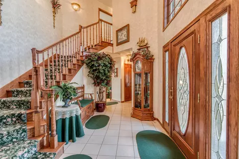 37 Captain Marsh Dr, Mandan, ND 58554 photo 4
