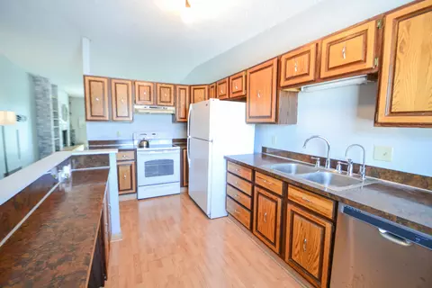 523 Marilyn Dr, Mandan, ND 58554 photo 5