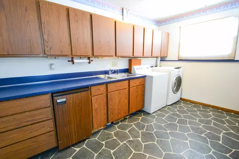 523 Marilyn Dr, Mandan, ND 58554 photo 25