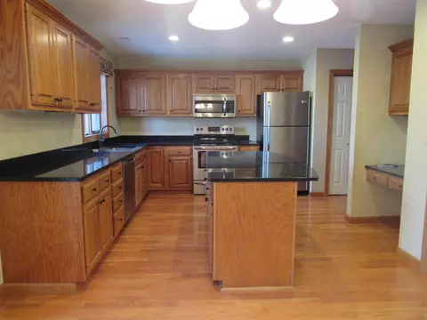 1500 Territory Dr, Bismarck, ND 58503 photo 3