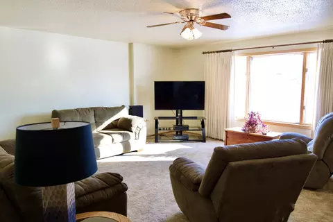 2004 Broadview Ln, Bismarck, ND 58503 photo 5
