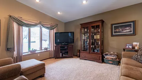 439 Laredo Dr, Bismarck, ND 58504 photo 6