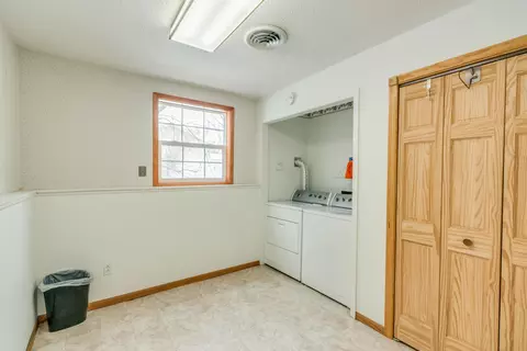 111 E Denver Ave, Bismarck, ND 58504 photo 16
