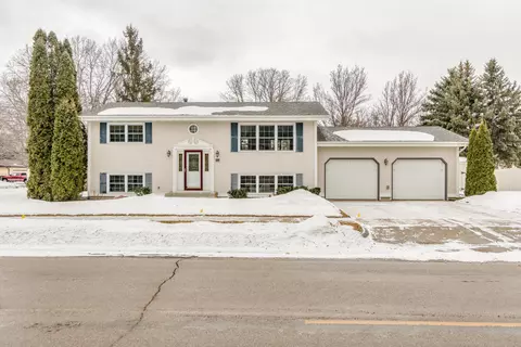 111 E Denver Ave, Bismarck, ND 58504 photo 1