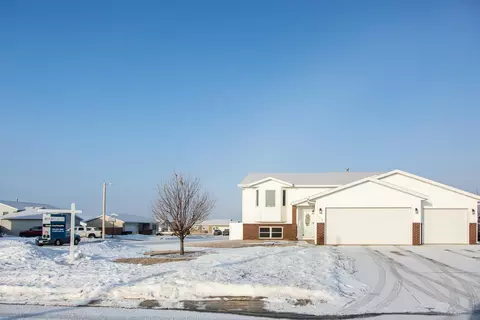 116 Lewis Rd, Lincoln, ND 58504 photo 1