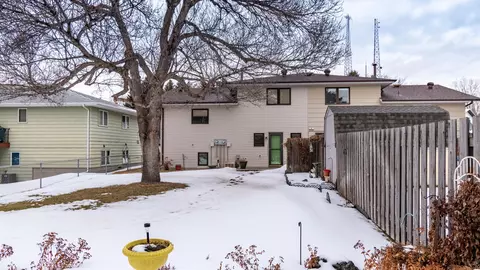 915 E Central Ave, Bismarck, ND 58501 photo 33