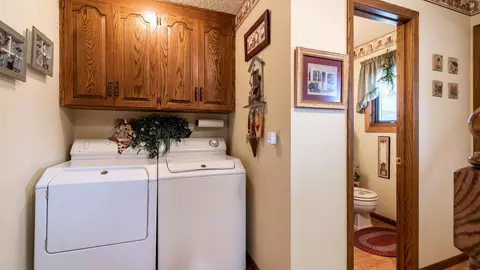 915 E Central Ave, Bismarck, ND 58501 photo 19