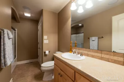 3817 Poseidon Loop, Bismarck, ND 58504 photo 37