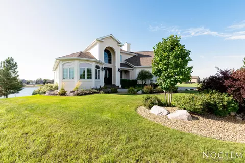 3817 Poseidon Loop, Bismarck, ND 58504 photo 1