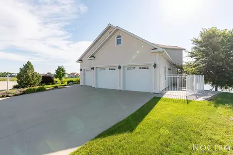 3817 Poseidon Loop, Bismarck, ND 58504 photo 60