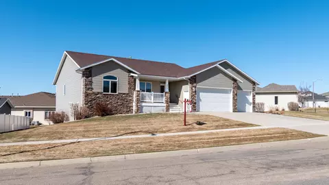 2010 Valley Dr, Bismarck, ND 58503 photo 31