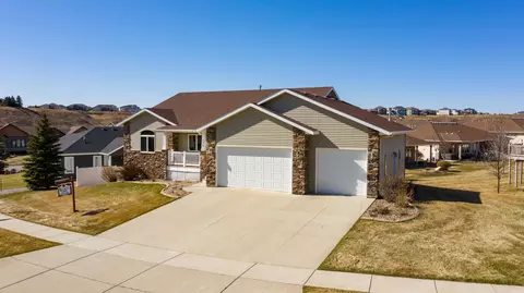 2010 Valley Dr, Bismarck, ND 58503 photo 44