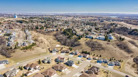 2010 Valley Dr, Bismarck, ND 58503 photo 41