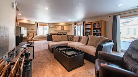 2010 Valley Dr, Bismarck, ND 58503 photo 24