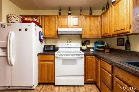 3226 E Capitol Ave E, Bismarck, ND 58501 photo 12