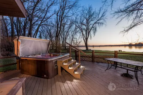 15050 Sundown Dr, Bismarck, ND 58503 photo 5