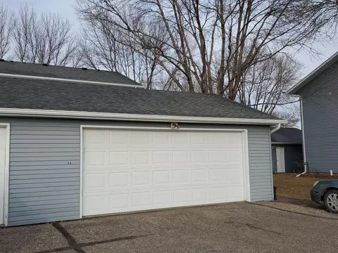2911 Warwick Loop, Bismarck, ND 58504 photo 3