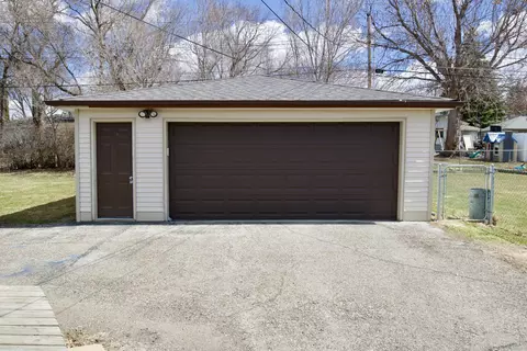 1819 Assumption Dr, Bismarck, ND 58501 photo 15