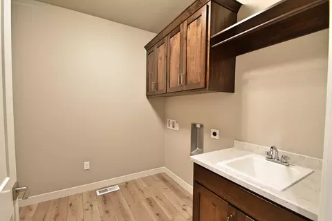 1102 Community Loop, Bismarck, ND 58503 photo 24
