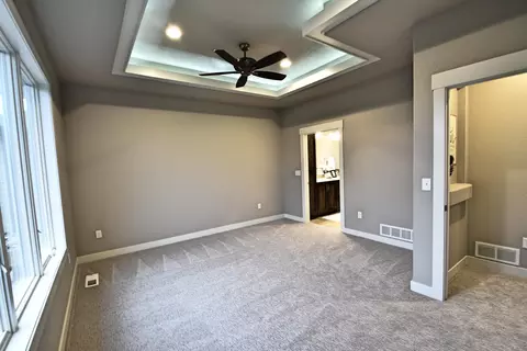 1102 Community Loop, Bismarck, ND 58503 photo 17