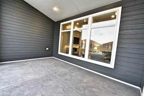 1102 Community Loop, Bismarck, ND 58503 photo 15