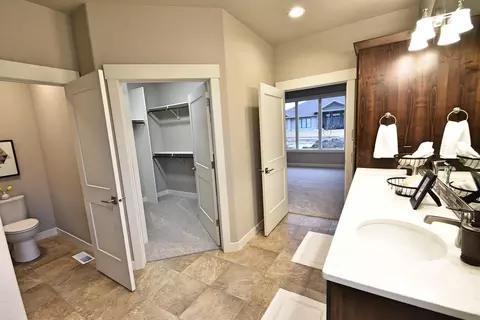 1102 Community Loop, Bismarck, ND 58503 photo 19