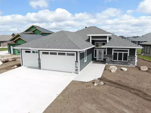 1102 Community Loop, Bismarck, ND 58503 photo 1