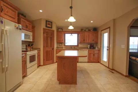 3200 Vantassel Dr, Bismarck, ND 58501 photo 9