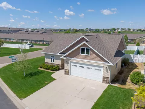 3400 Edgewood Village Loop, Bismarck, ND 58503 photo 50