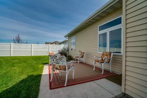 3400 Edgewood Village Loop, Bismarck, ND 58503 photo 43