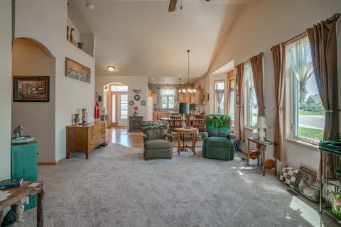 3400 Edgewood Village Loop, Bismarck, ND 58503 photo 11