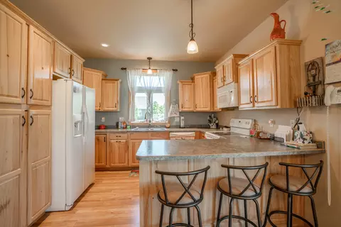 3400 Edgewood Village Loop, Bismarck, ND 58503 photo 2