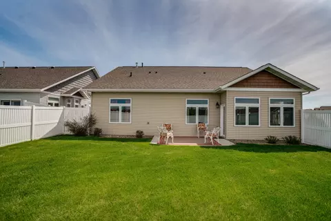 3400 Edgewood Village Loop, Bismarck, ND 58503 photo 45