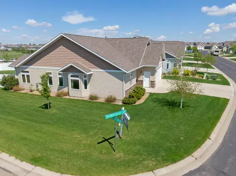 3400 Edgewood Village Loop, Bismarck, ND 58503 photo 59