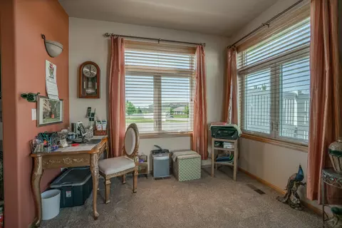 3400 Edgewood Village Loop, Bismarck, ND 58503 photo 17