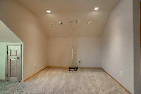 3400 Edgewood Village Loop, Bismarck, ND 58503 photo 35