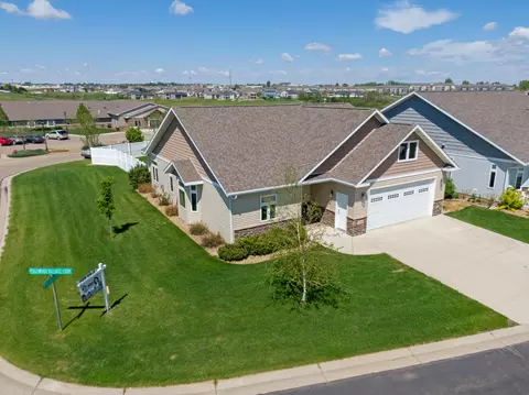 3400 Edgewood Village Loop, Bismarck, ND 58503 photo 1