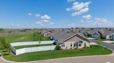 3400 Edgewood Village Loop, Bismarck, ND 58503 photo 47